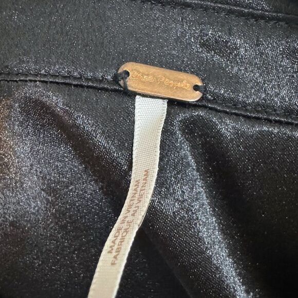 FREE PEOPLE| shooting for the moon satin shirt | Large | black button down - Picture 13 of 15